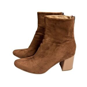 Oasis Society Brown Faux Suede Heeled Bootie size 8